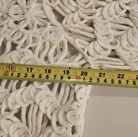 Everleigh Anthropologie Womans Large Cream Crocheted Sweater - Picture 4 of 5